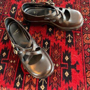 Dansko Women's Shoes